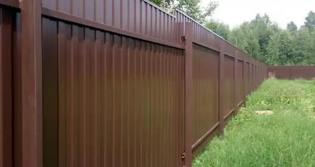 Забор из профнастила